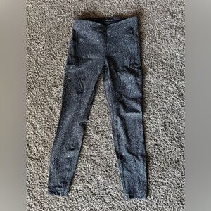 Lululemon Ice Grey Colored Leggings 25”